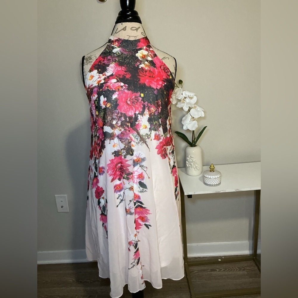 Sleeveless dress